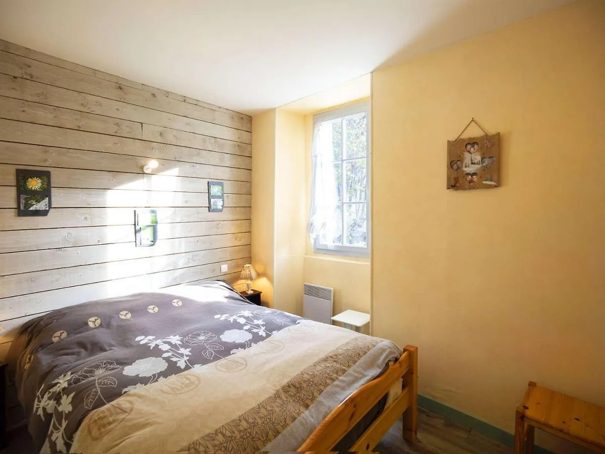 Sejour Calme A Cauterets : Appartement T3, 4-6 Pers, Proche Navette, Commerces Et Telecabine - Fr-1-401-248 0*,