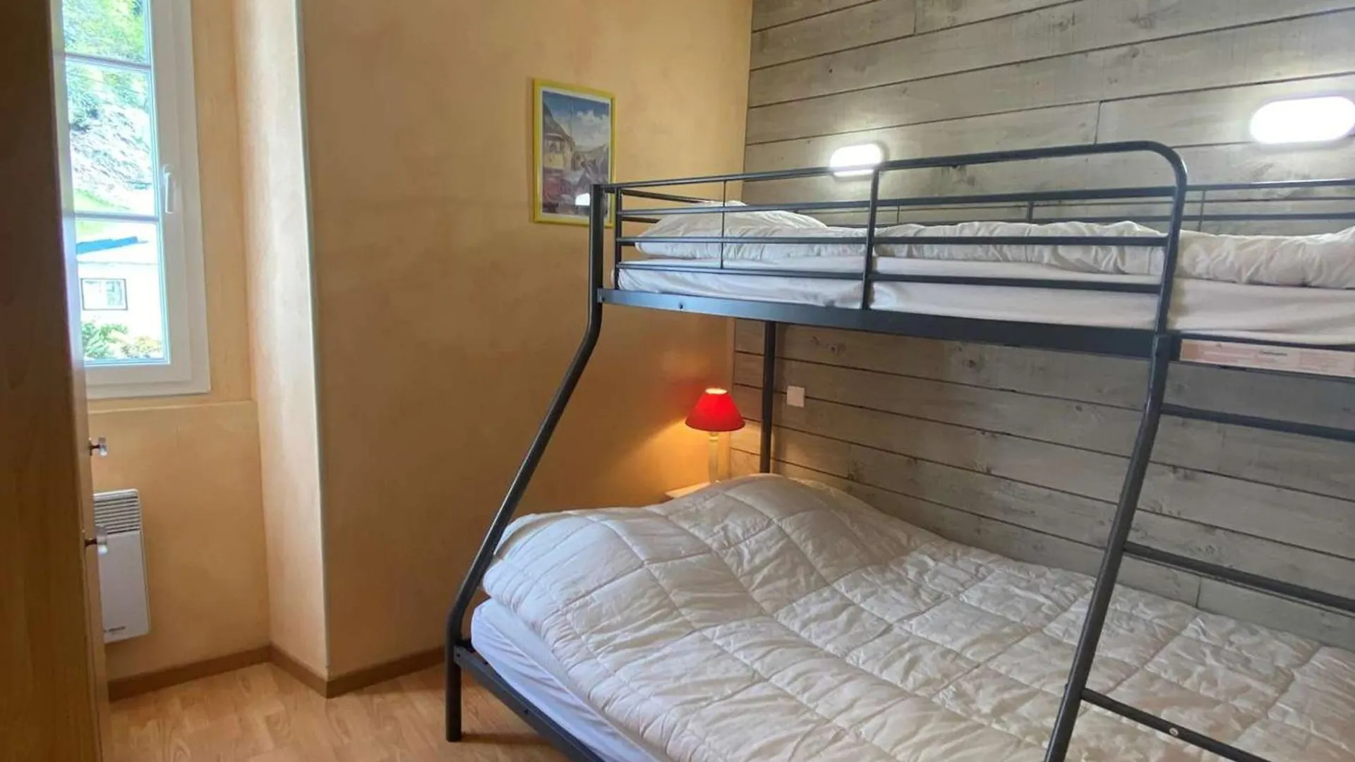 Apartment Sejour Calme A Cauterets : Appartement T3, 4-6 Pers, Proche Navette, Commerces Et Telecabine - Fr-1-401-248